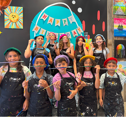 980-2 Young adult friends posing in Muse aprons